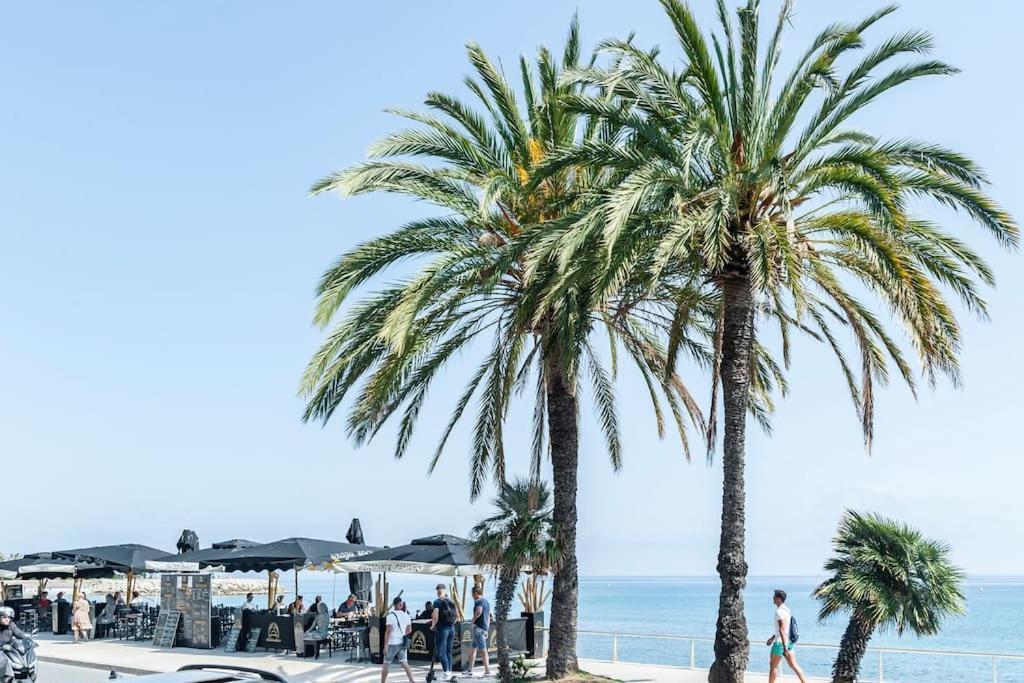 Superbe Studio Avec Terrasse En Front De Mer Menton Exterior foto