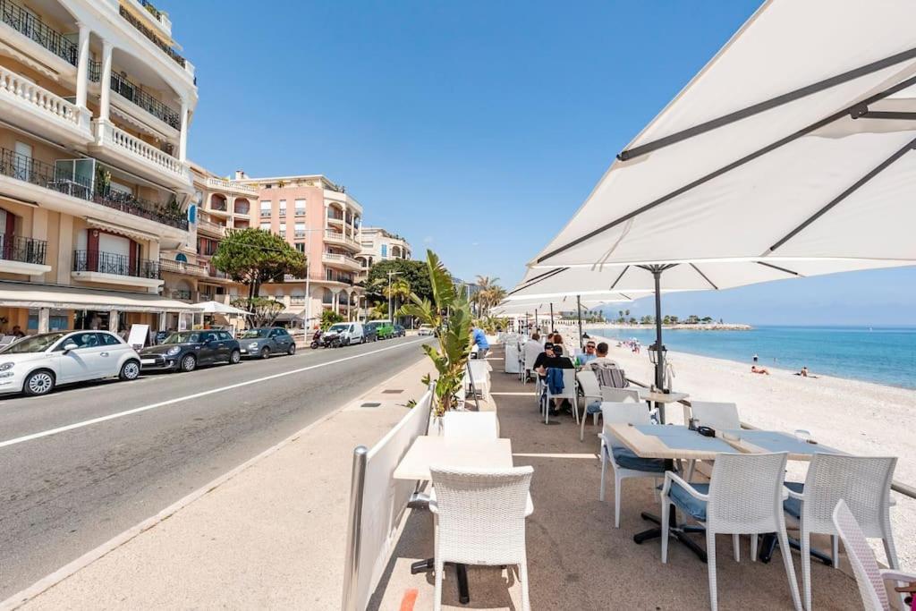 Superbe Studio Avec Terrasse En Front De Mer Menton Exterior foto